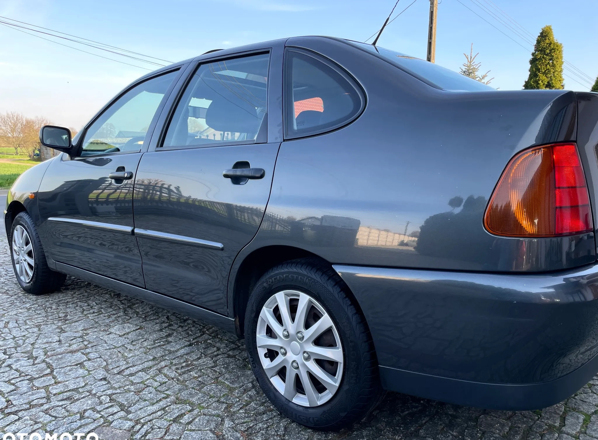 Volkswagen Polo cena 9900 przebieg: 72105, rok produkcji 1997 z Zamość małe 667